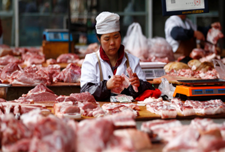 
                        Los mercados de carne de cerdo y de vacuno seguirán bajo presión en China en 2024                     